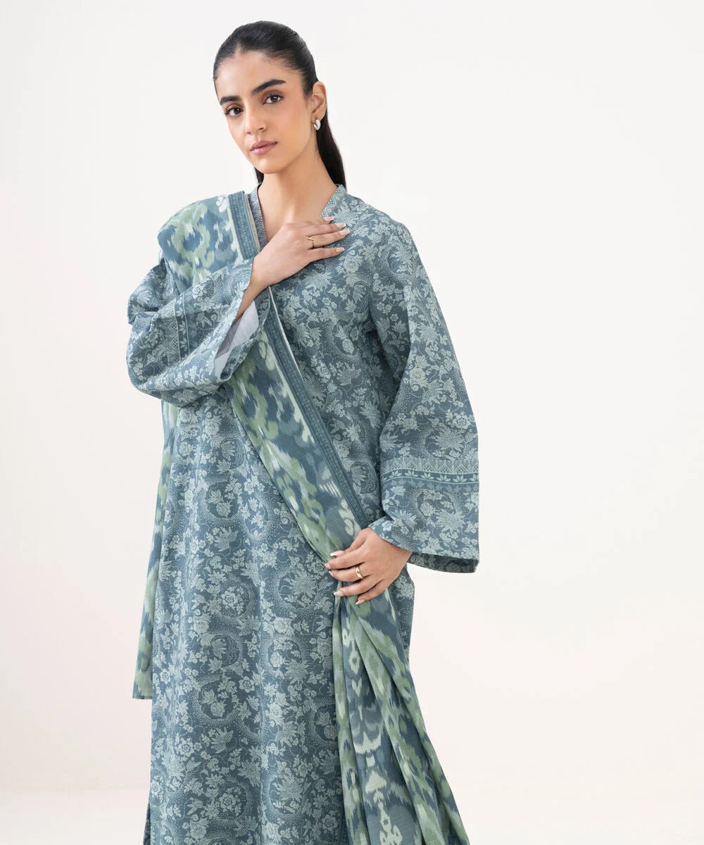 3 Piece - Printed Khaddar Suit