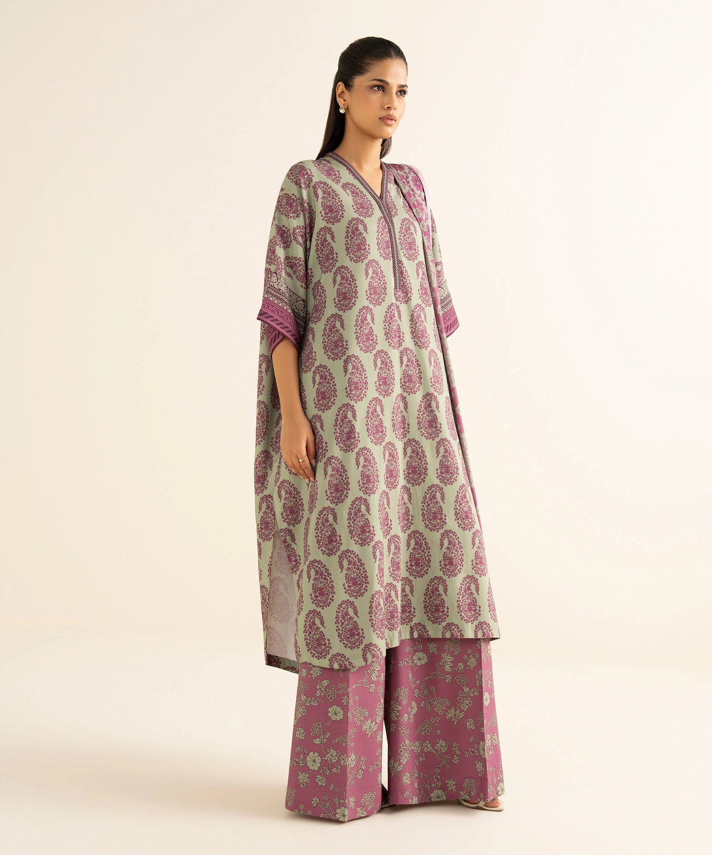 3 Piece - Printed Khaddar Suit